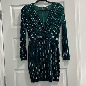 Windsor green velvet dress with rhinestones size M like new only wore once